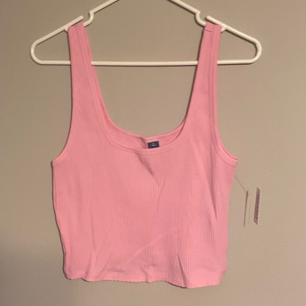 Old Navy new tags pink Ribbed XL top.